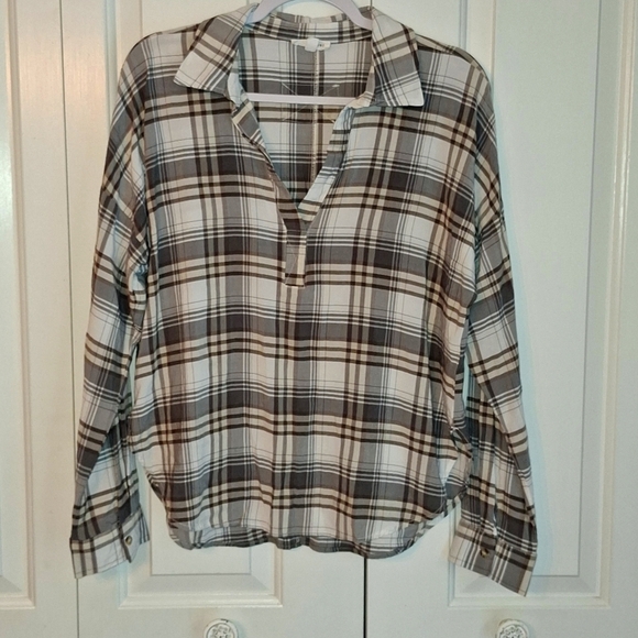 Plaid casual top - Picture 1 of 5